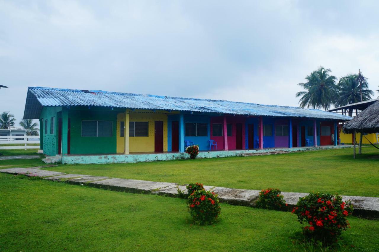 Hotel El Porvenir Playon Chico ภายนอก รูปภาพ